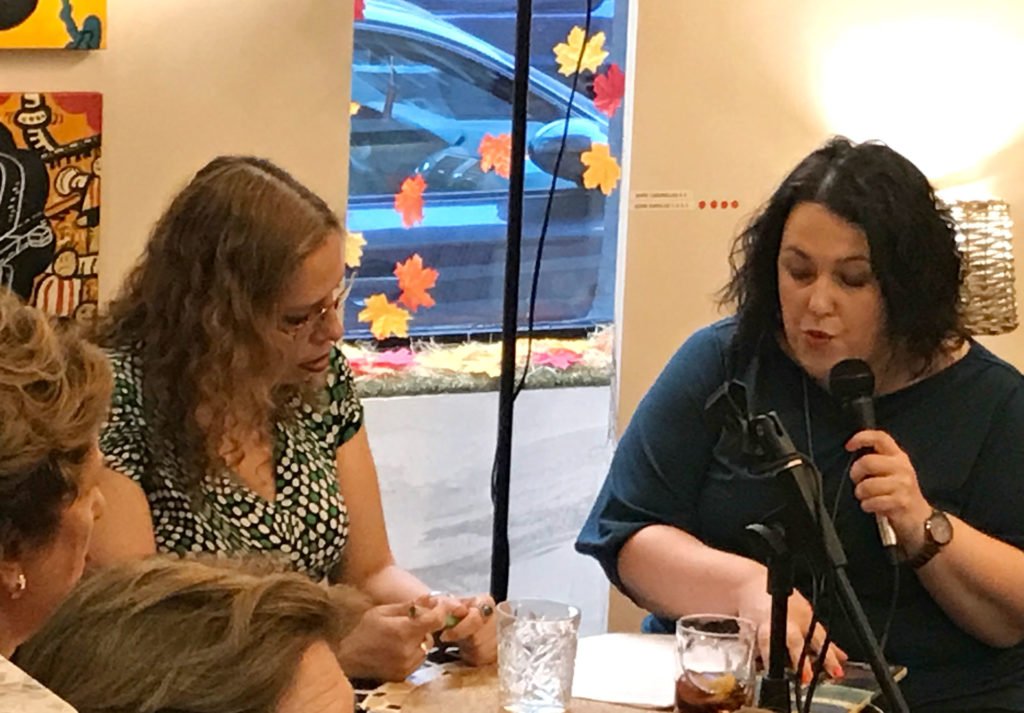 Charla con la escritora Inés Mendoza Cafebreria ad hoc