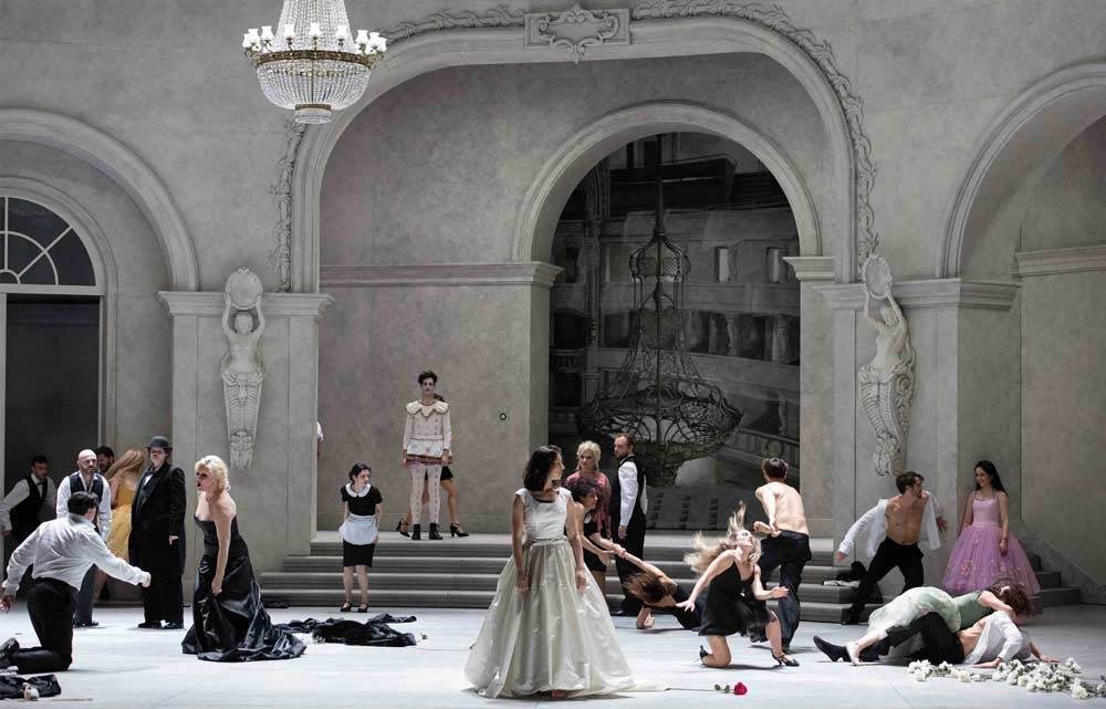 Escenografía de una ópera en el Teatro Real de Madrid