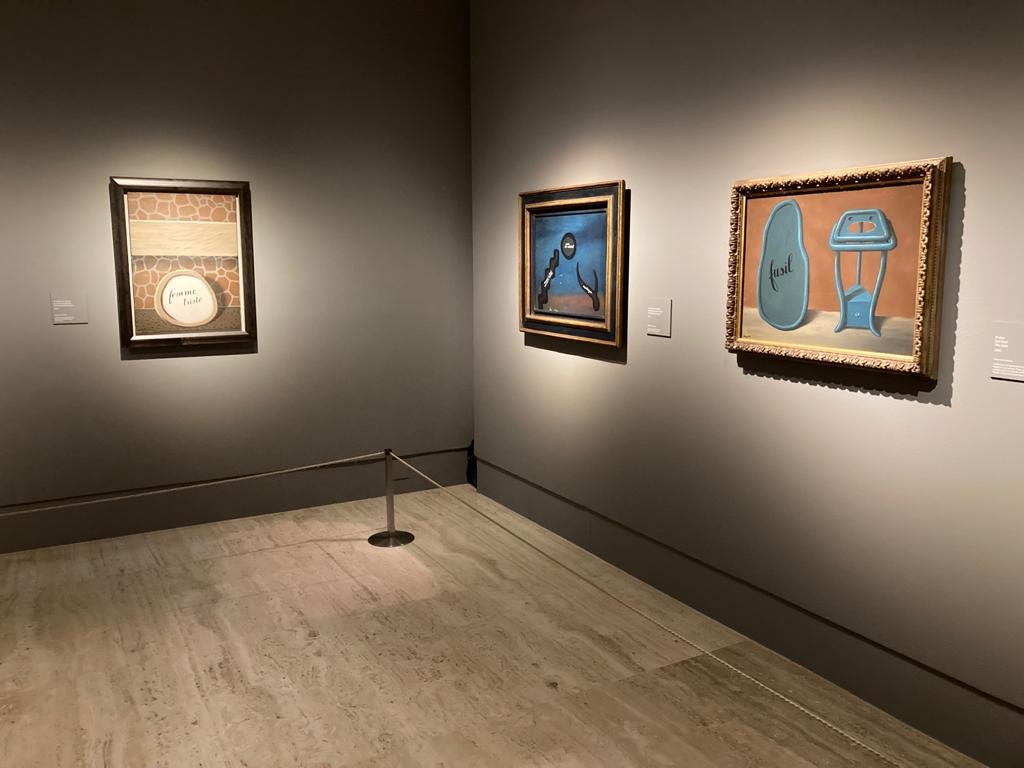 Panorámica de la exposición de René Magritte